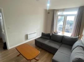 Flat 7 Larches lane, Hotel in Wolverhampton
