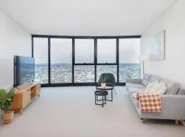 Skyline View High Floor 2BR with Sofa Bed and Free Parking