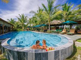 Hoianbang Beach Front Villa and Restaurant, hotel en An Bang