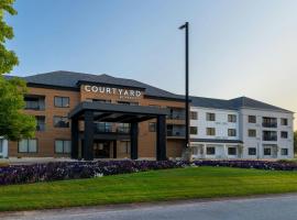 Courtyard by Marriott Kokomo, хотел в Кокомо