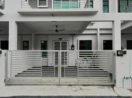 Homestay Casa Ninety Two Ayer Molek Melaka