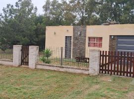 Hospedaje ES ACA, acomoda&ccedil;&atilde;o em Jaureguiberry