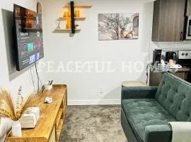 Peaceful Homes - Elegant 2 Bedroom Suite