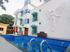 Luxus Resort & Swimming Pool