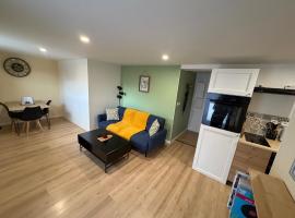 Ô'Bon'Endroit - Piscine, Calme, 20 min Lyon, hotel in Givors