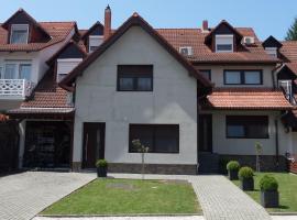 Silent Apartmanház Harkány, hotel v Harkánech