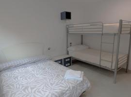 Albergue Pundak Valle del Jerte, hotel in Cabezuela del Valle