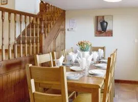 Ty Hir Bwlch Gwyn Farm Equestrian Centre