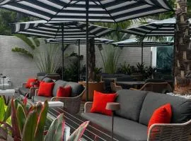 Gooseberry Baan & Bistro