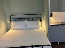 Private Room in Cologne Poll