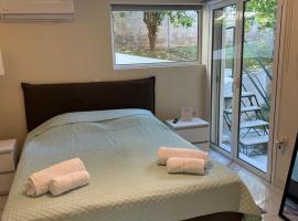 JOHNMAR apartment, hotel a Atenes
