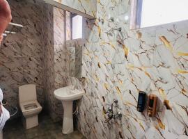 The Tulsi Garden - Ashram vihar vrindavan, hotel in Vrindāvan