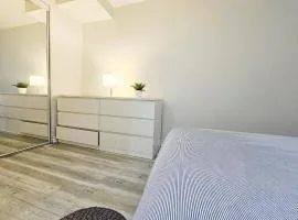 Garden Ave Suite 3 Mins to Hwy 403