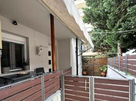 The Cozy Cottage, hotel in Volos