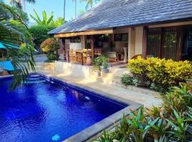 Charming Balinese Holiday Home with private pool in lovina