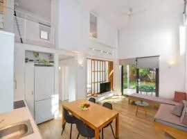 Central back garden flat