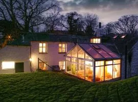 The Old Smithy - Cottage