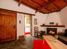 Fteri Stone House in Platanos, Akrata