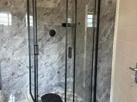 Meadway Cosy retreat for 2