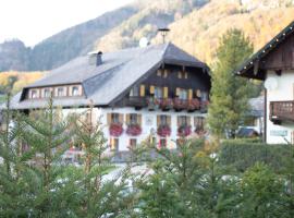 Landgasthof Leopoldhof, hotel with hot tubs in St. Wolfgang
