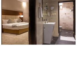 اجنحه, hotel with hot tubs in Hail