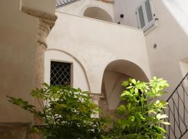 Casa Piccolomini, hotel in Ascoli Piceno