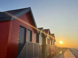 Surf & Stay - Muizenberg Beach, hotel in Muizenberg