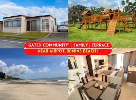 Near Plaza, Cafe! Sunset Beach House Garden Kitchen, hotel in Palo Verde