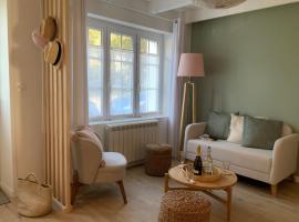 Le sept, מלון באמבלטז