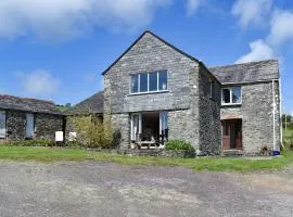 Swallows Nest - Uk12085