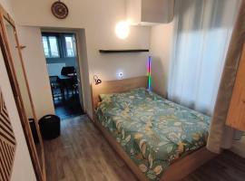 Agréable appartement "LE COLIBRI", hotel in Chalons en Champagne