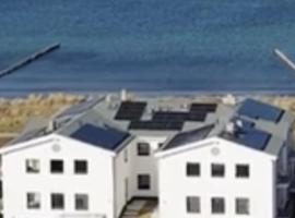 Fewo Paul, hotel in Glowe