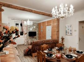 Alpissima - Esprit chalet & confort moderne en Haute-Savoie, hotel in Taninges