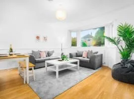 4 Bedroom Bungalow - Parking - Garden - Netflix - Sutton Coldfield 75C