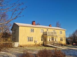Perinnetalo Taivalkoskella, hotel in Taivalkoski