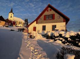 Chaloupka Příchovice，位于科热诺夫的酒店