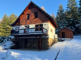 Horská chata Poustka, hotel in Benecko