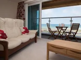 Apartment 5 Latitude 51 Westward Ho!