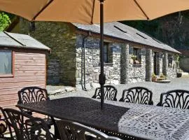 Ty Hir Bwlch Gwyn Farm Equestrian Centre