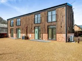 Old Barn 2 - Uk48478