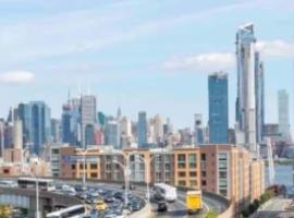 designer abode condo min to Manhattan in jersey city, hotel in Jersey City