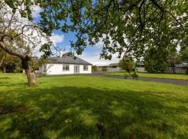 Ballyneill Farmhouse, k&aelig;ledyrsvenligt hotel i Carrick-on-Suir