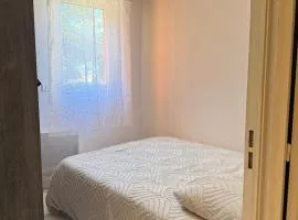 Charmant T1 refait à neuf, St Raphaël, Valescure