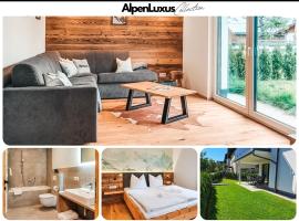 ZWEITE HEIMAT - AlpenLuxus Collection, hotel in Fügen