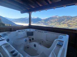 Ferienwohnung La-Wurm mit privatem Whirlpool, hotel v destinaci Hart im Zillertal