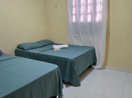 Piscina, 4 suítes e conforto ao lado da praia, hotel v destinaci Salinópolis