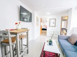 2 Bedrooms Ground Floor Flat With Private Garden