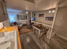 Cozy tucked-away Barn conversion in Matlock Green