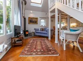 Wisteria Lodge - Cottage