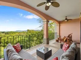 Treetop Ocean View Penthouse - Jobo 15